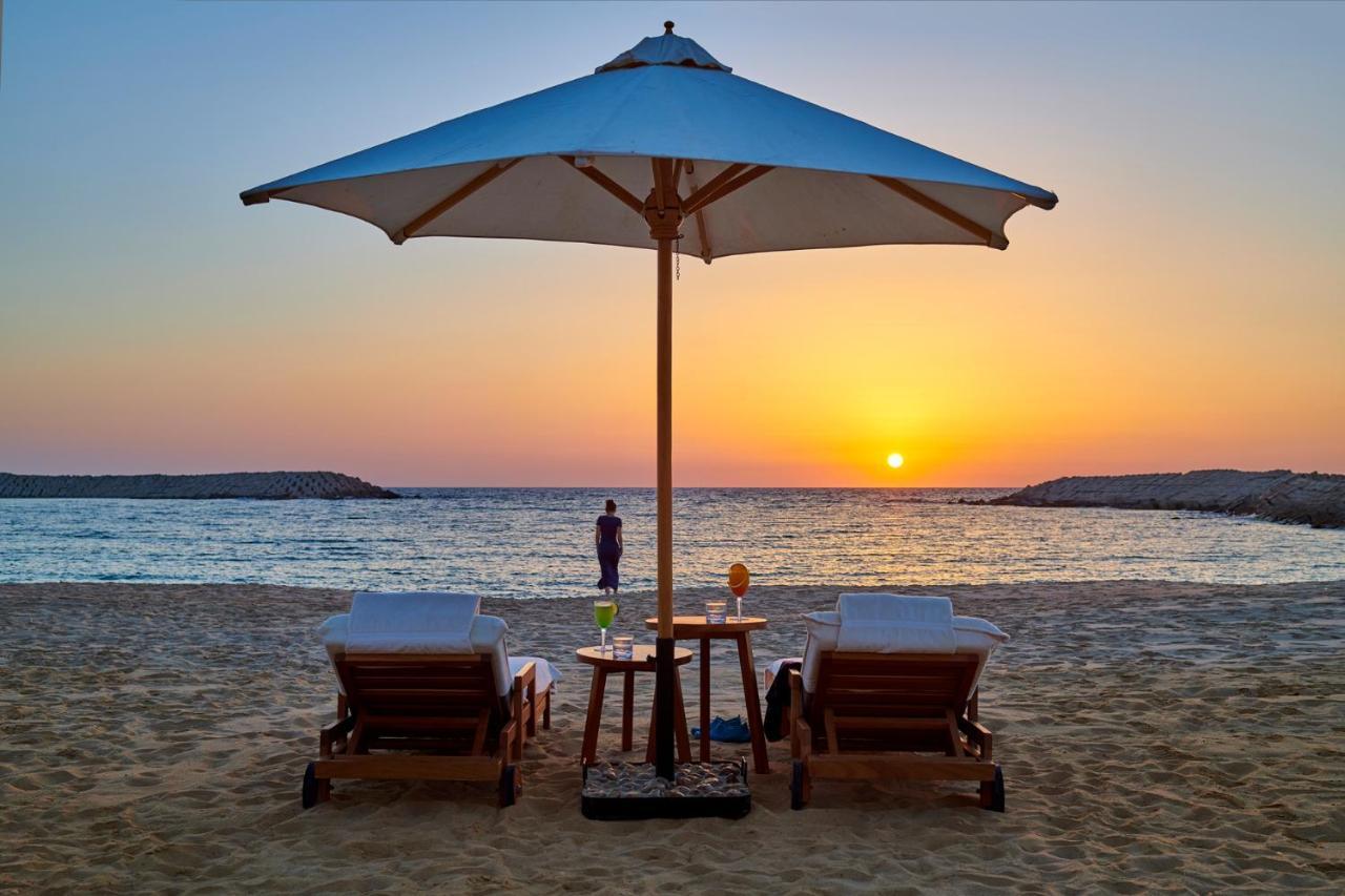 Four Seasons Hotel Alexandria At San Stefano Buitenkant foto Sunset at the beach