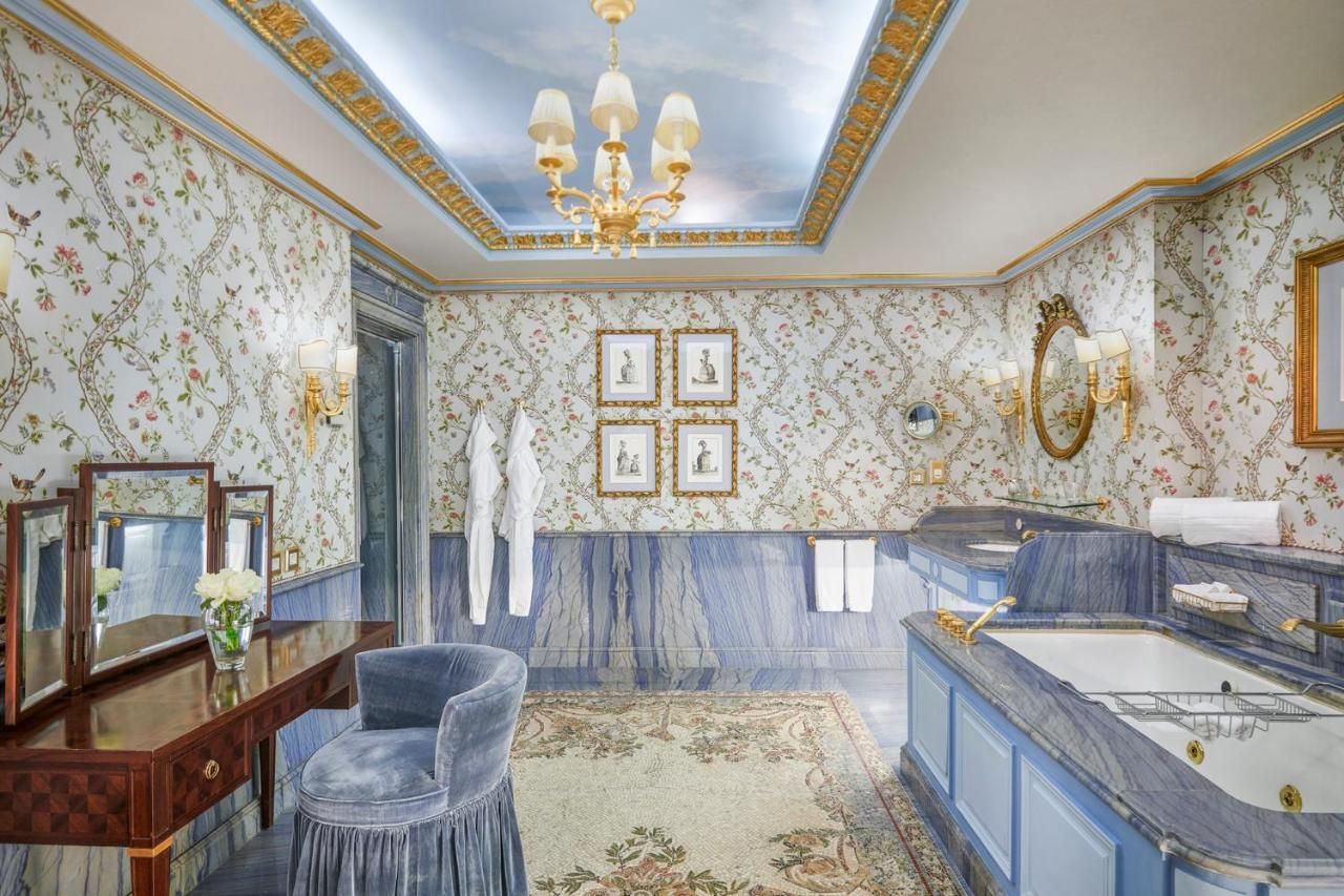 Four Seasons Hotel Alexandria At San Stefano Buitenkant foto Bathroom