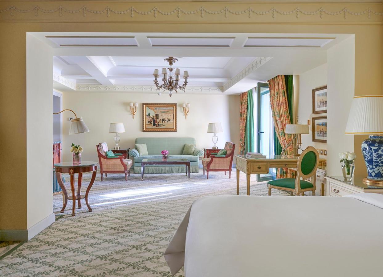 Four Seasons Hotel Alexandria At San Stefano Buitenkant foto A suite at the hotel