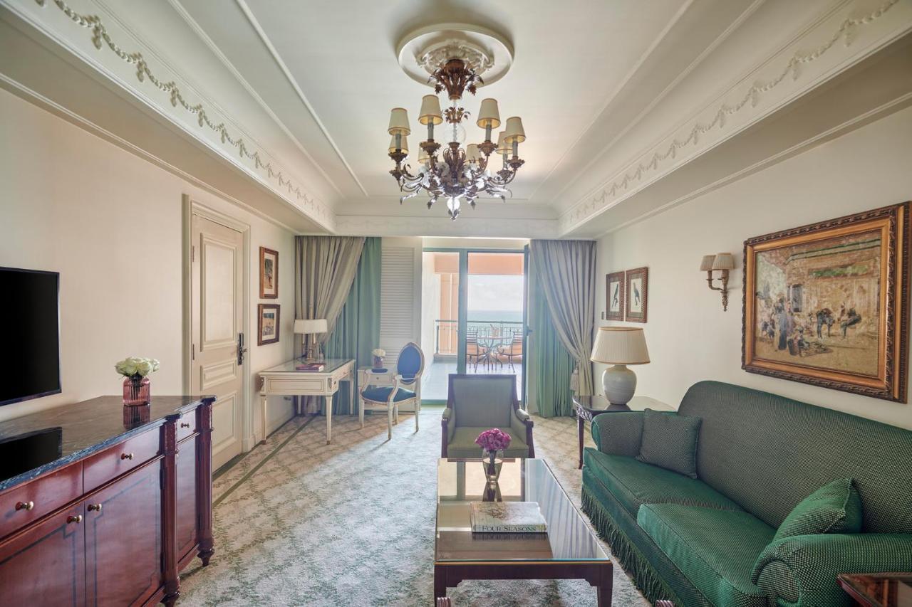 Four Seasons Hotel Alexandria At San Stefano Buitenkant foto A suite at the hotel